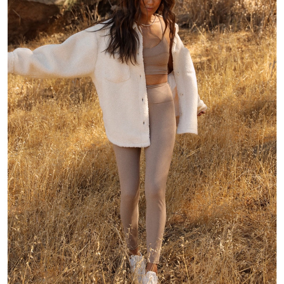 Bandier Jackets & Blazers - Bandier 'The Aspen' Cream Polyester Sherpa Jacket Size S